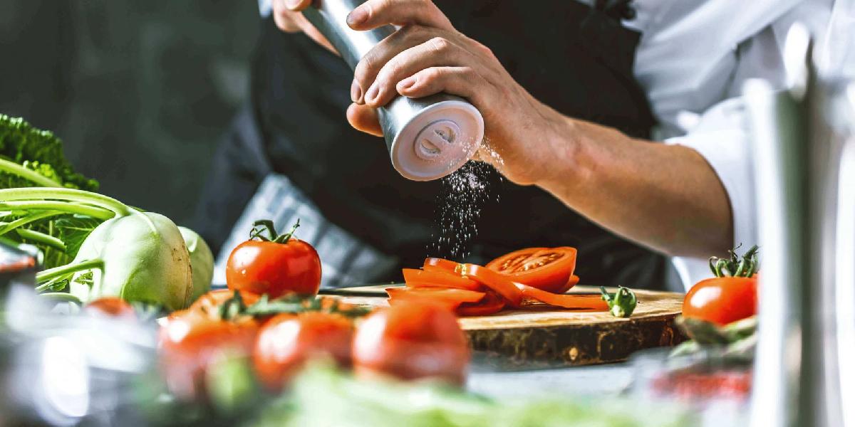 [6 cursos da área de cozinha e gastronomia]